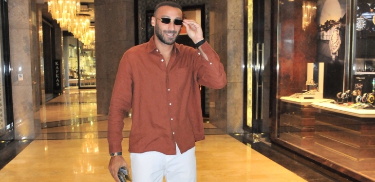 CENK TOSUN    HAYRANLARINI KIRMADI
