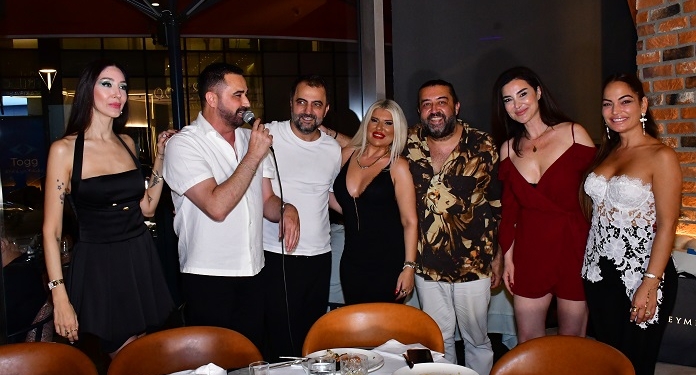 Yapımcı Suat Yanç’a Sürpriz Doğum Günü Kutlaması!