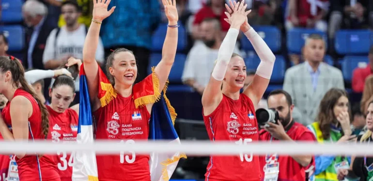Filenin Sultanları Avrupa şampiyonu: Türkiye 3-2 İtalya