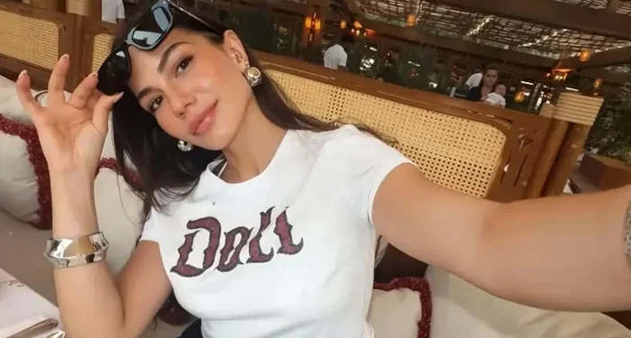 İmaj değiştiren Demet Özdemir hayranlarını şaşırttı