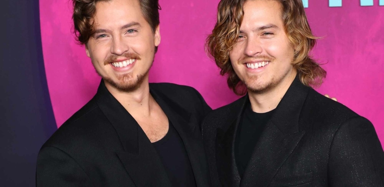 “Zack ve Cody’nin Lüks Yaşamı” Dizisinin Yıldızı Dylan Sprouse’tan Şoke Eden Aile İtirafı!